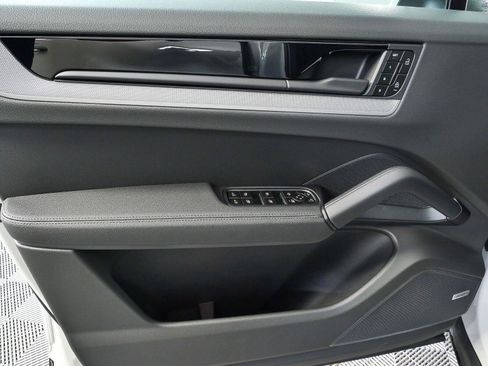 New 2026 Porsche Cayenne AWD/4WD image 6