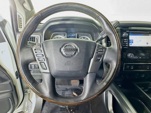 Used 2018 Nissan Titan Platinum Reserve w/ Platinum Utility Package image 15