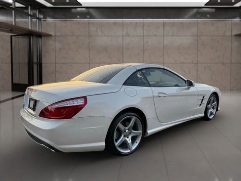 Used 2014 Mercedes-Benz SL 550 image 10