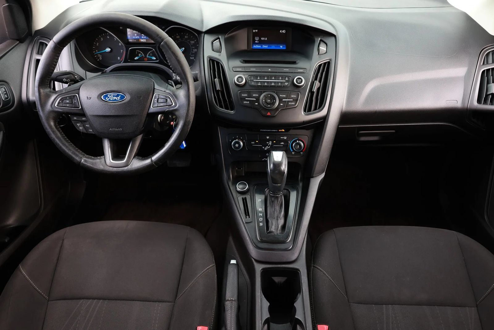 Used 2015 Ford Focus SE w/ SE Sport Package FWD image 13
