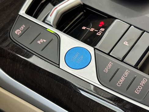 Certified 2023 BMW i4 eDrive35 RWD image 18