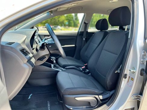 Used 2018 Hyundai Accent SE FWD image 11