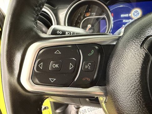 Used 2023 Jeep Wrangler Unlimited Sahara AWD/4WD image 31
