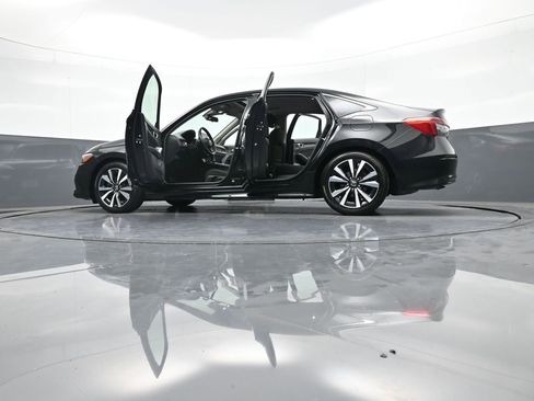 Certified 2023 Honda Civic EX image 48