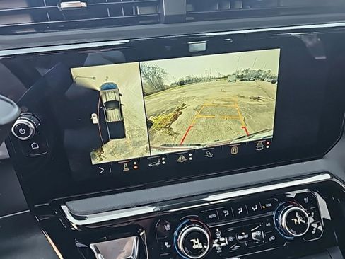 Used 2024 GMC Sierra 2500 AT4 w/ AT4 Premium Plus Package image 27