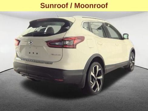 Used 2022 Nissan Rogue Sport SL w/ Premium Package image 5