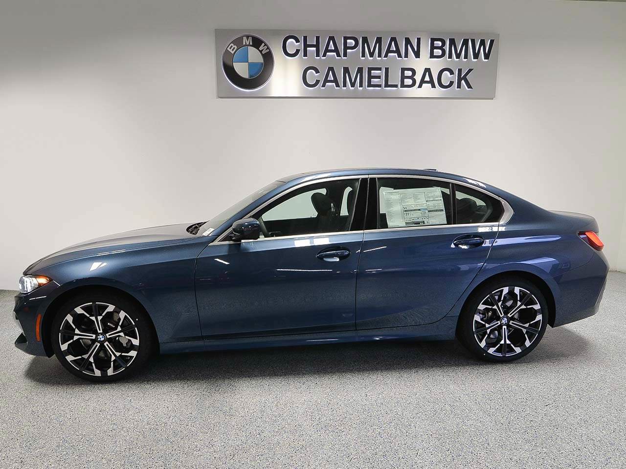 Used 2026 BMW 330i Sedan w/ Premium Package RWD image 3