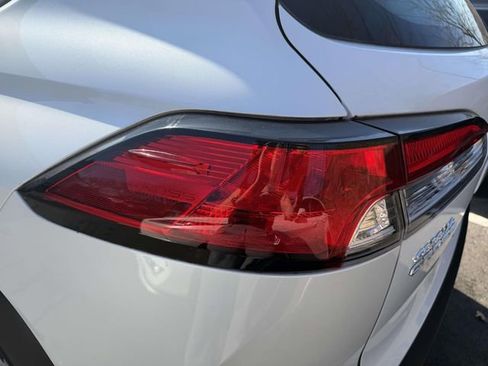 Certified 2024 Toyota Corolla Cross L image 11