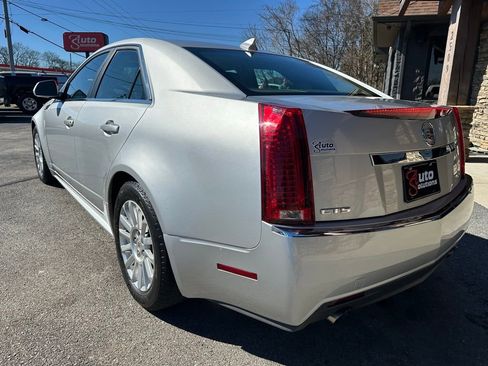 Used 2010 Cadillac CTS Luxury image 2
