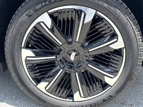 New 2026 Cadillac Escalade IQ Sport 1 AWD/4WD image 13