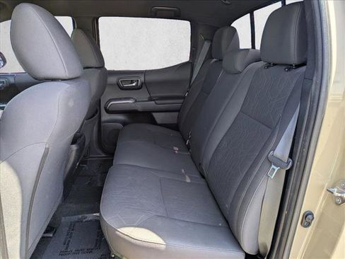 Used 2019 Toyota Tacoma TRD Off-Road w/ Technology Package RWD image 18