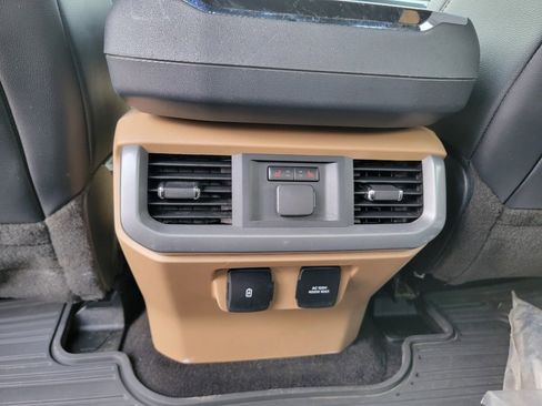 Used 2021 Ford F150 Lariat w/ Equipment Group 502A High image 14