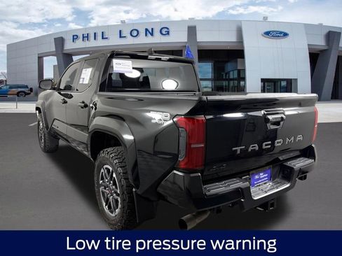 Used 2024 Toyota Tacoma TRD Sport AWD/4WD image 5