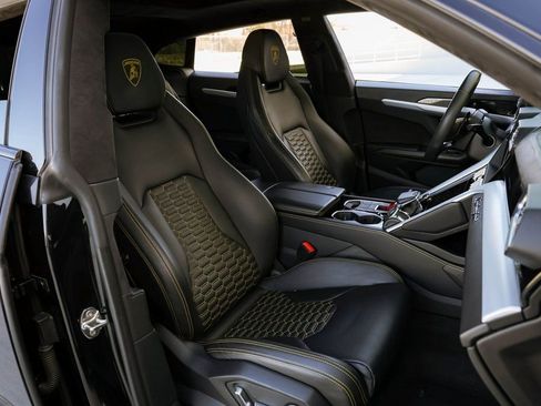 Used 2019 Lamborghini Urus image 27