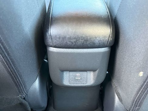 Used 2025 Nissan Versa SV FWD image 14