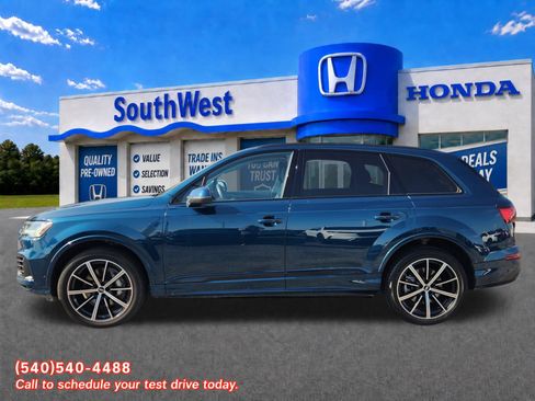 Used 2022 Audi Q7 3.0T Prestige AWD/4WD image 3