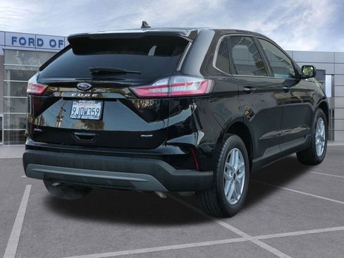 Used 2024 Ford Edge SEL image 4