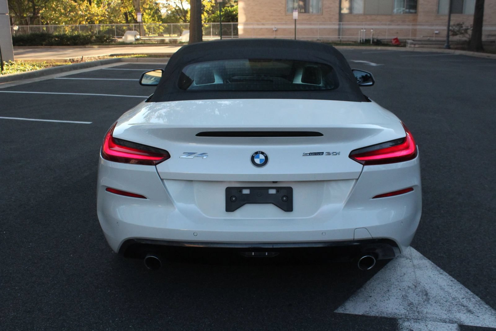 Used 2019 BMW Z4 sDrive30i w/ Premium Package RWD image 9
