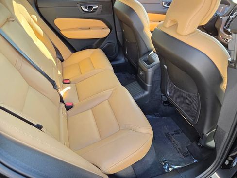Used 2023 Volvo XC60 T8 Ultimate w/ Climate Package AWD/4WD image 20
