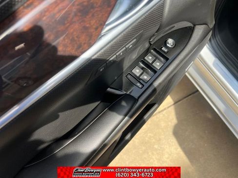 Used 2017 Cadillac XTS Luxury image 12