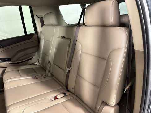 Used 2019 GMC Yukon XL SLT w/ Open Road Package AWD/4WD image 19