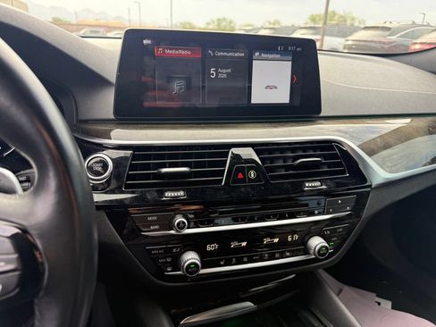 Used 2018 BMW 530e RWD image 21