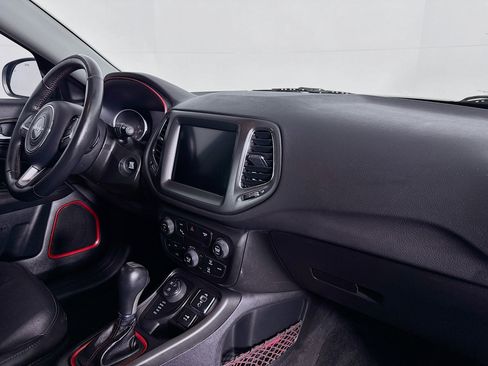 Used 2018 Jeep Compass Trailhawk w/ Safe & Security Group image 29