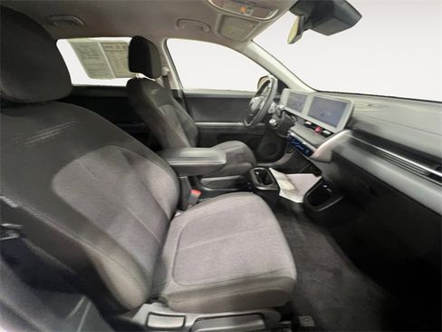 Used 2024 Hyundai Ioniq 5 SEL image 15