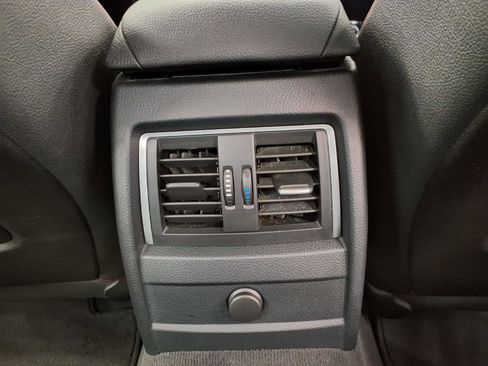Used 2018 BMW 330i Sedan RWD image 16