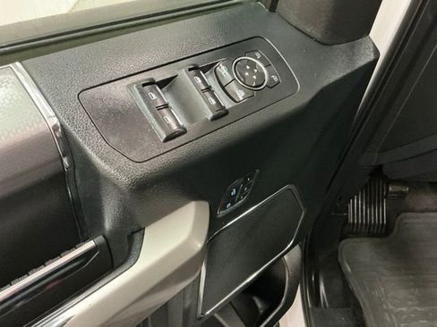 Used 2015 Ford F150 Lariat w/ Equipment Group 502A Luxury image 17