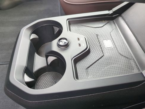 Certified 2024 BMW iX xDrive50 w/ Convenience Package image 29