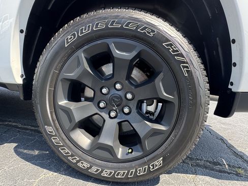 Used 2026 RAM 1500 Big Horn AWD/4WD image 21