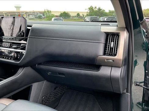 Certified 2024 Nissan Pathfinder Platinum w/ Cargo Package FWD image 19