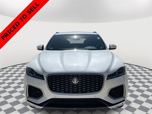 Used 2026 Jaguar F-PACE R-Dynamic S image 7