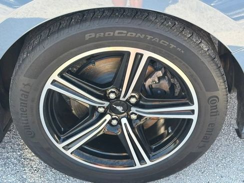 Used 2025 Ford Mustang Coupe RWD image 14