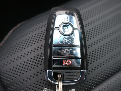 Used 2024 Lincoln Nautilus Reserve w/ Equipment Group 202A image 34