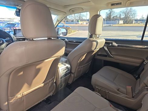 Used 2023 Lexus GX 460 Premium image 27