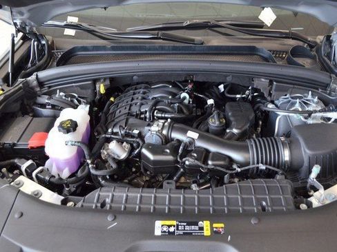 New 2025 Jeep Grand Cherokee Limited w/ Black Appearance Package image 35