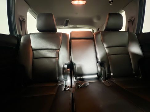 Used 2021 Honda Pilot Touring image 32