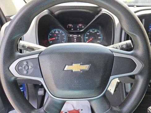 Used 2020 Chevrolet Colorado W/T w/ WT Convenience Package AWD/4WD image 18