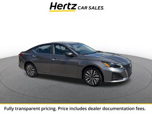 Used 2025 Nissan Altima 2.5 SV FWD image 1