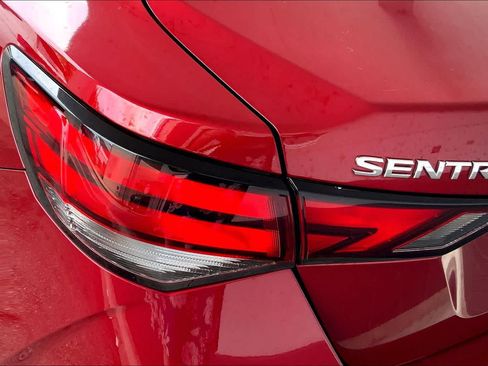 Used 2024 Nissan Sentra SV FWD image 29