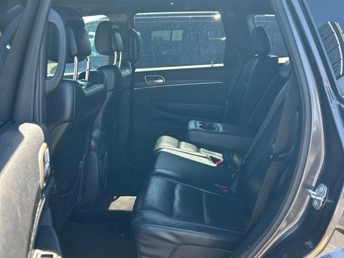 Used 2017 Jeep Grand Cherokee Limited AWD/4WD image 12