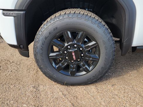 New 2026 GMC Sierra 2500 AT4 w/ Max Trailering Package image 2