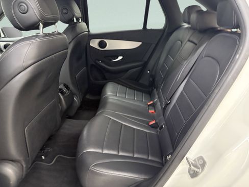 Used 2017 Mercedes-Benz GLC 300 4MATIC image 12