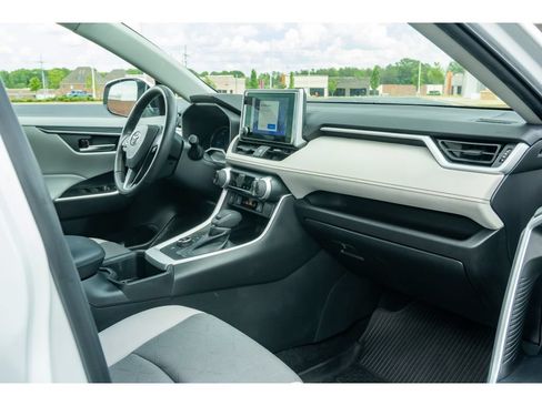 Used 2023 Toyota RAV4 XLE w/ XLE Grade Weather Package AWD/4WD image 18