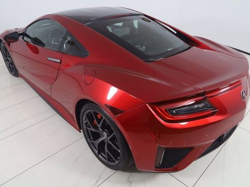Used 2017 Acura NSX image 31