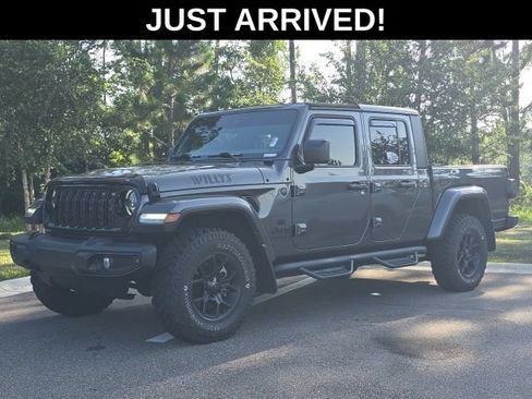 Used 2024 Jeep Gladiator Sport AWD/4WD image 24