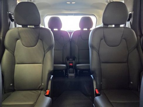 Certified 2023 Volvo XC90 B6 Plus AWD/4WD image 14