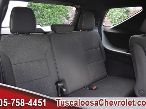 Used 2025 Chevrolet Traverse LT w/ LPO, Floor Liner Package FWD image 24